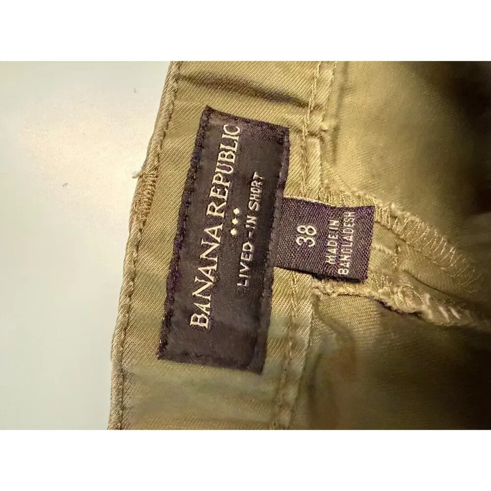 Banana Republic Mens 38 GREEN Lived In Short 8.5